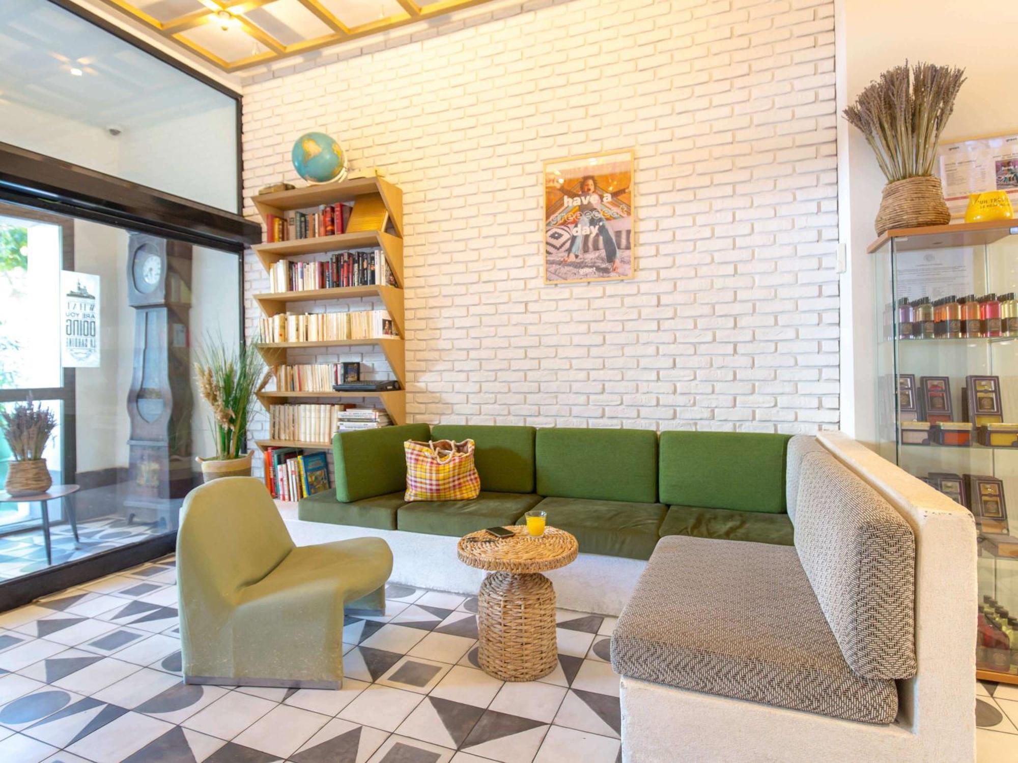 Greet Marseille Centre Saint Charles Hotel Bagian luar foto